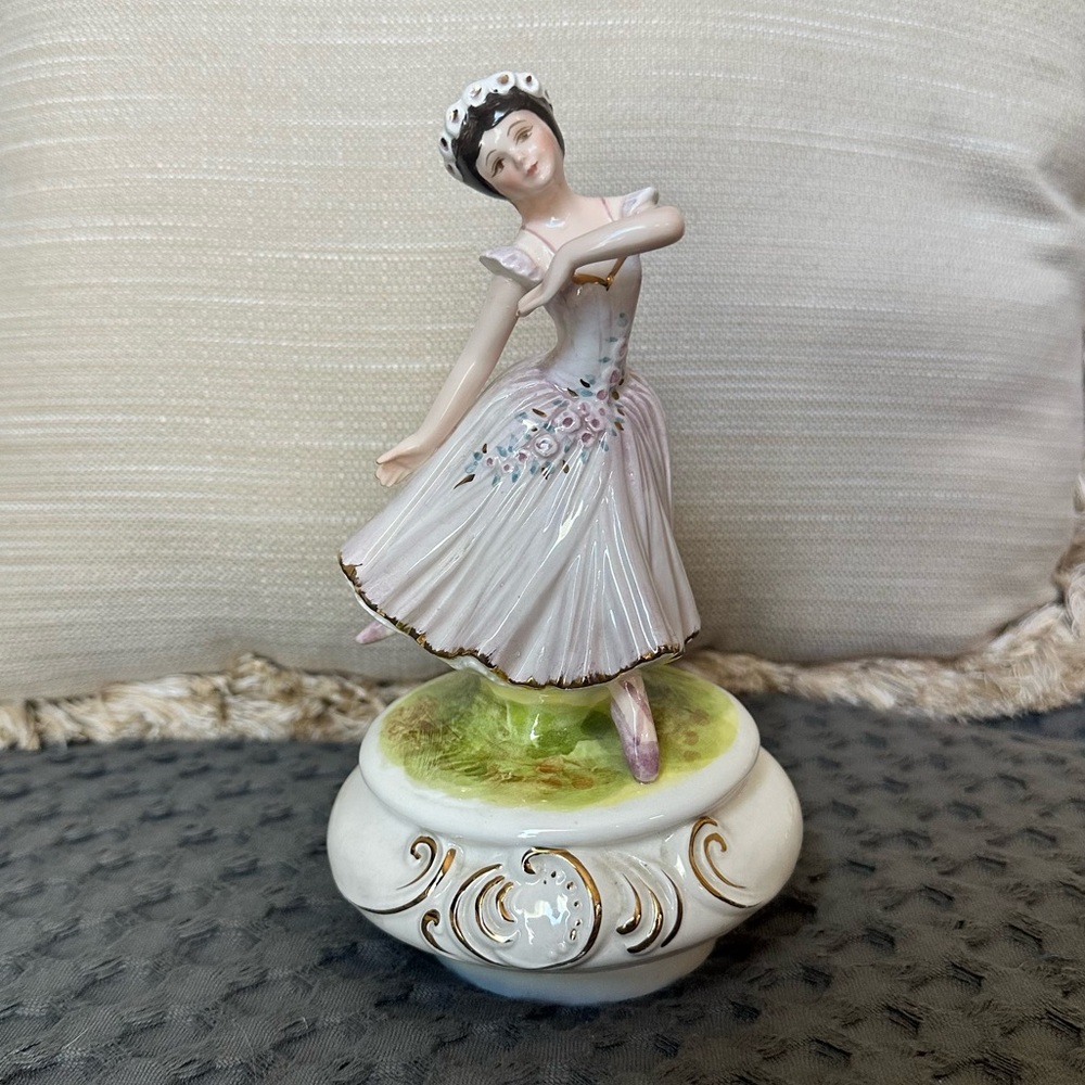 Schmid Garden Ballerina Music Box